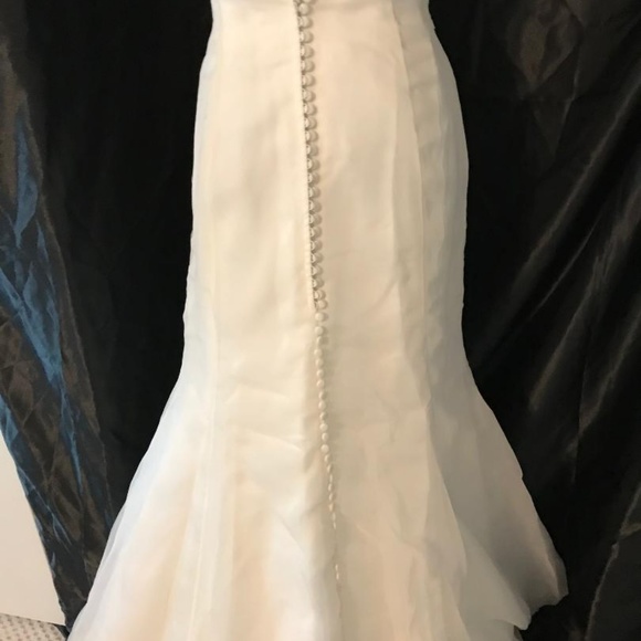 BRIDAL - Picture 2 of 4